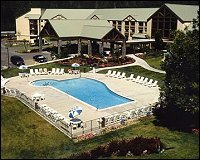 Wildwood Pools :: award-winning pools and water features